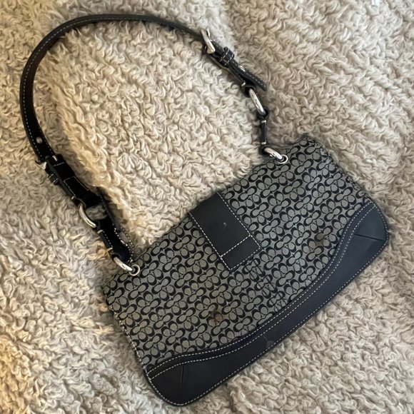 Coach Shoulder Bag (Monogram) Vintage - Picture 3 of 3